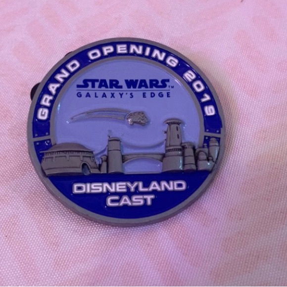 Disney Bundle - Picture 4 of 6